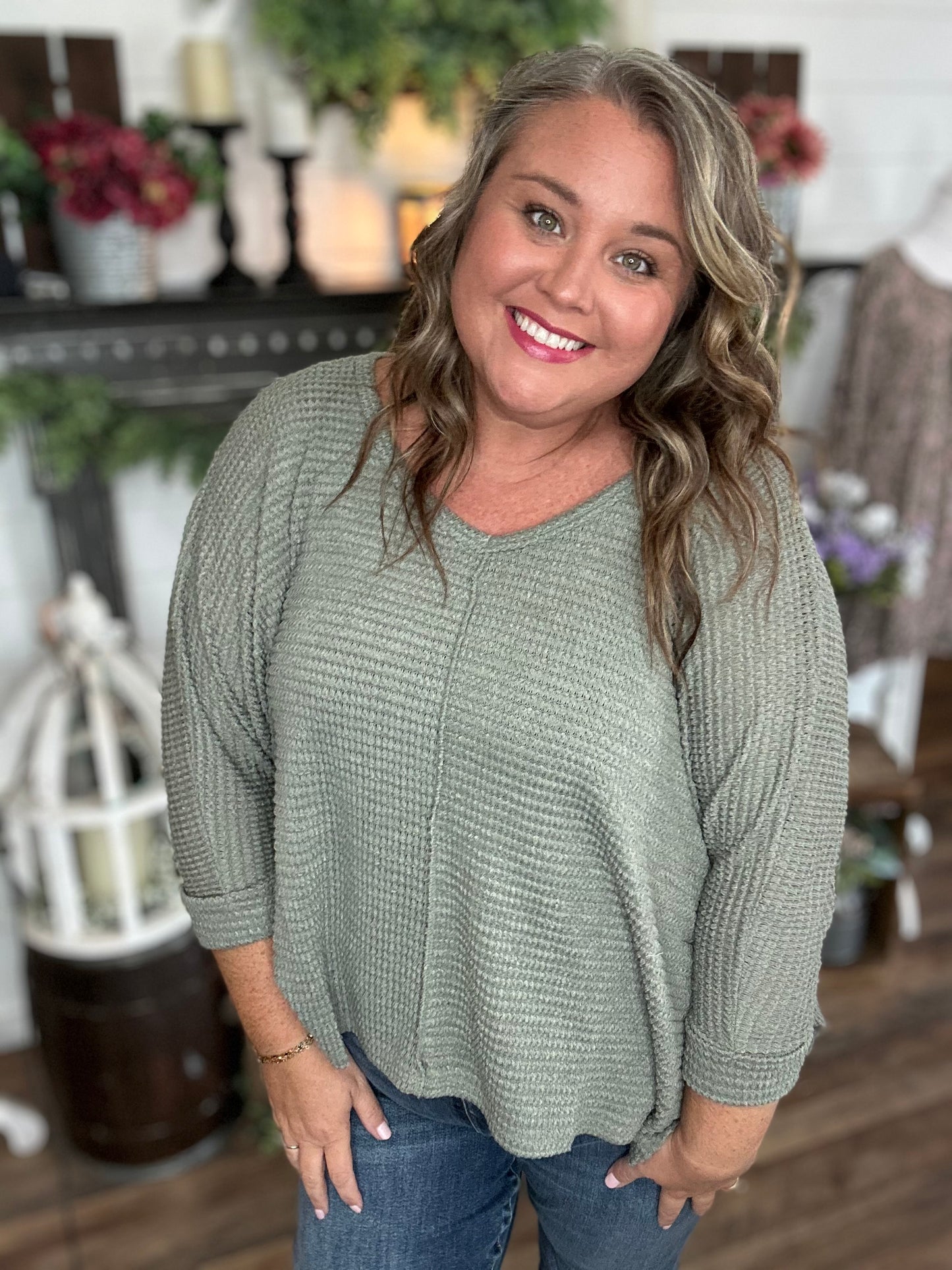 Vera V-Neck 3/4 Sleeve Jacquard Top