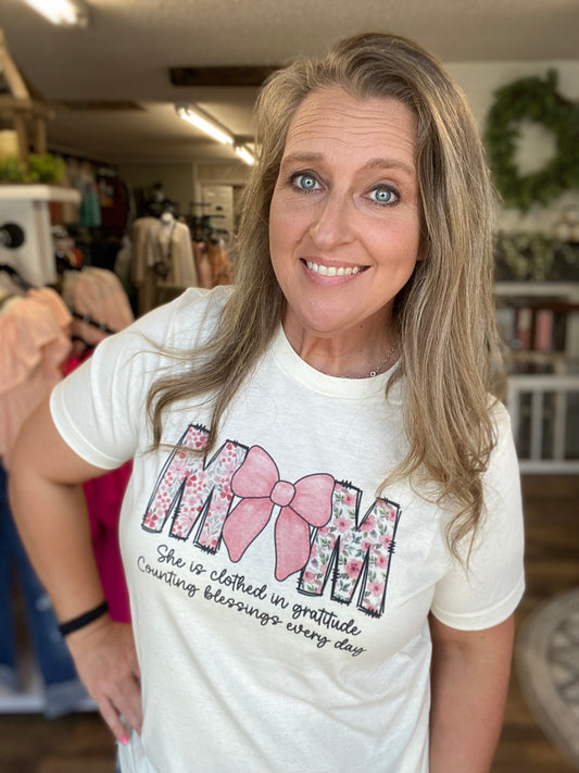 Mom Pink Bow T-Shirt