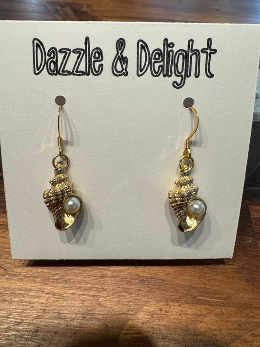 Dazzle and Delight Conch with Pearl Earrings