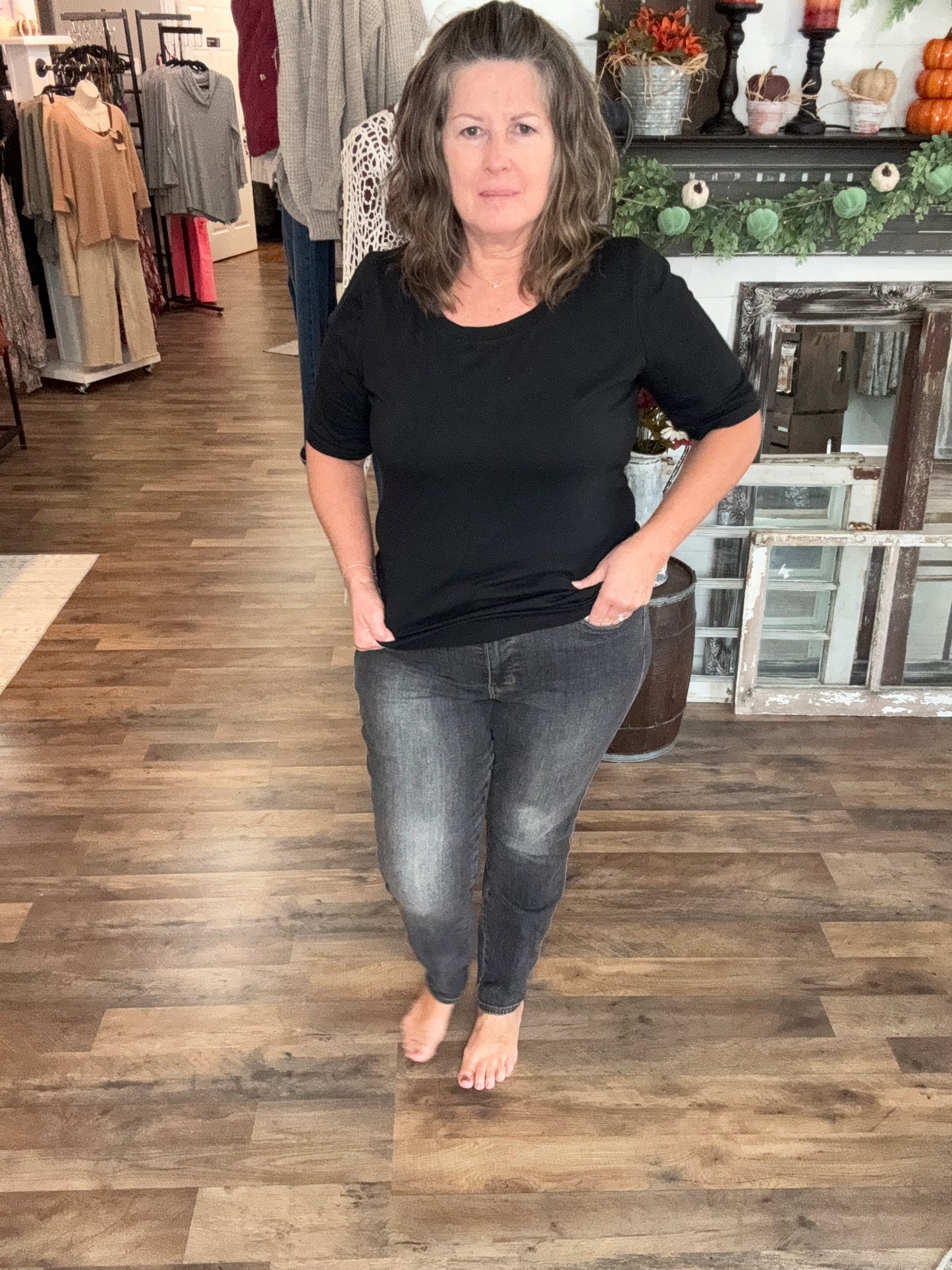 Judy Blue MR Black Wash Tummy Control Slim Fit Jean