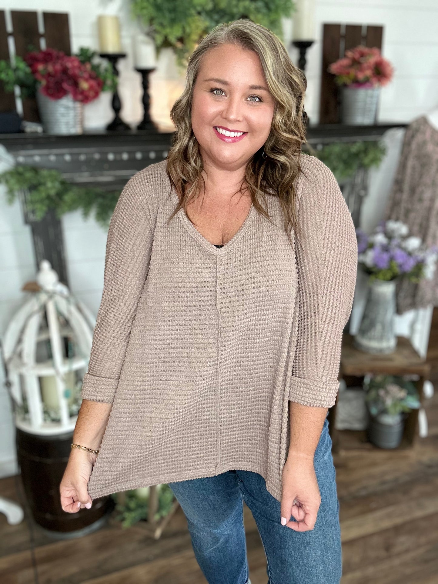 Vera V-Neck 3/4 Sleeve Jacquard Top