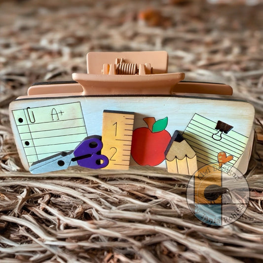 Teacher claw clip A+