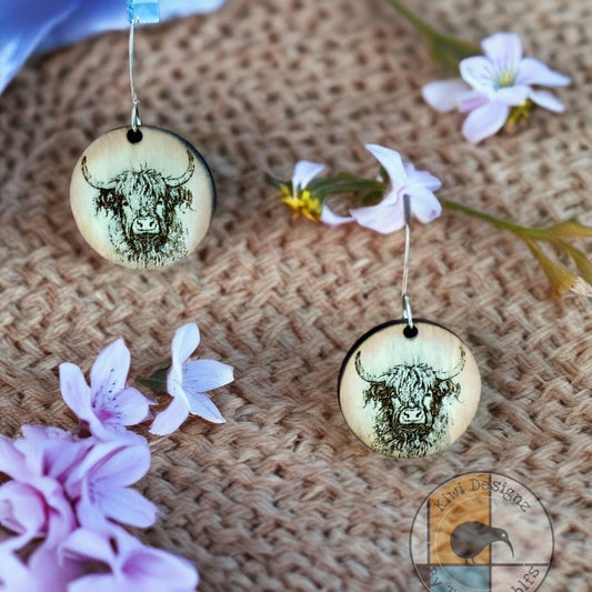 Highland Cow 1" round wooden earrings