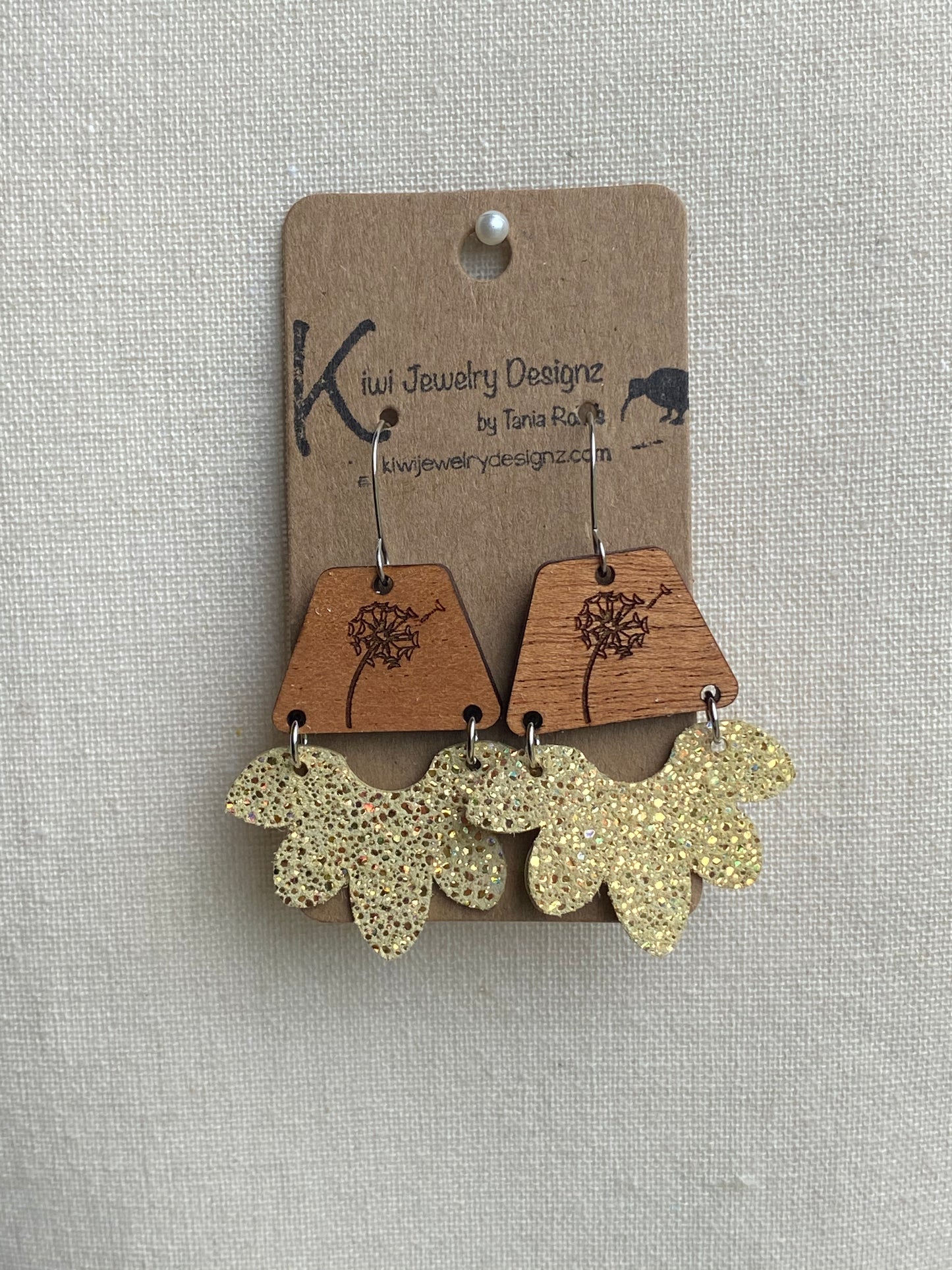 Kiwi Jewelry Designz - Leather & Wood Earrings