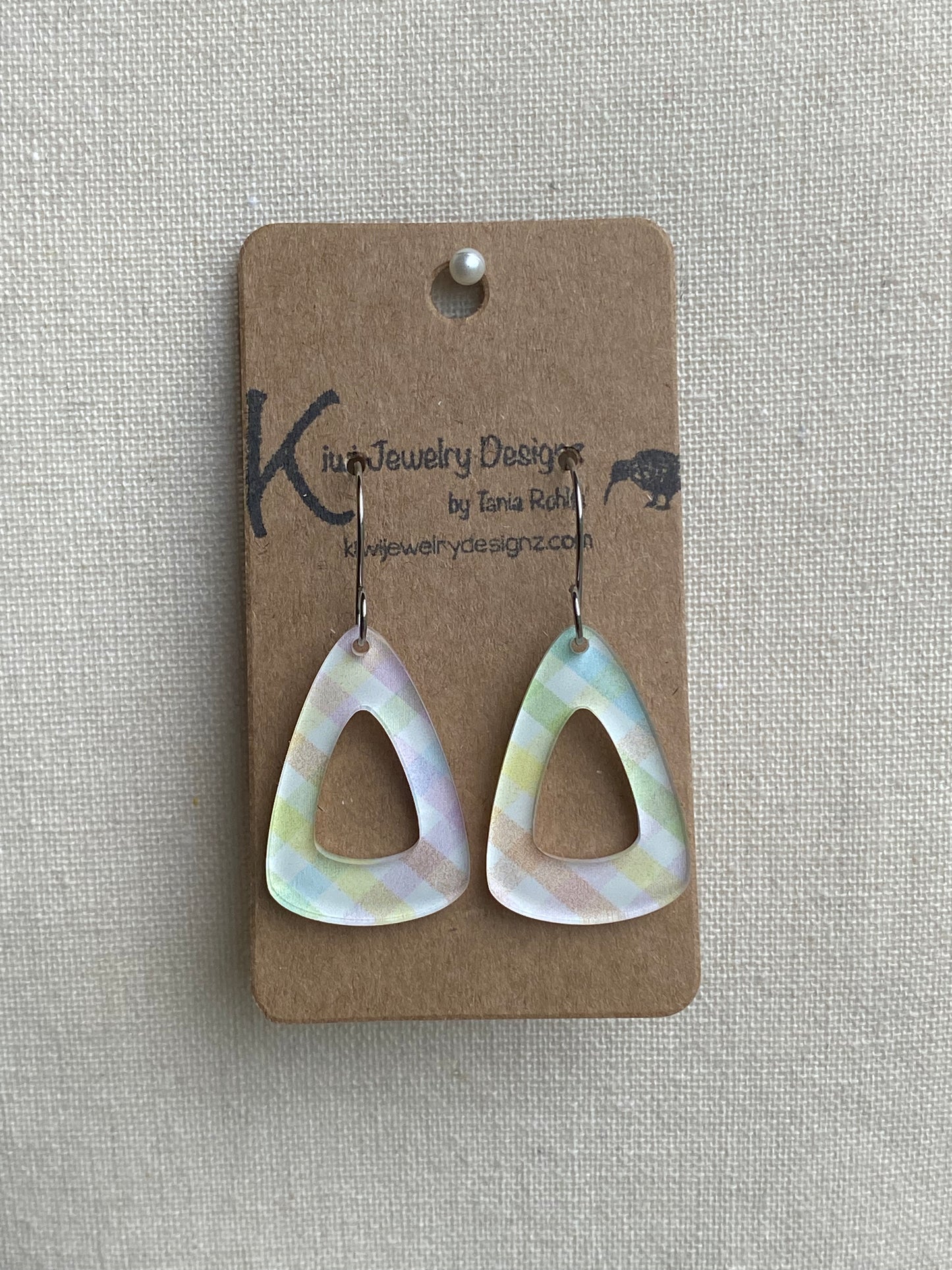 Kiwi Jewelry Designz - Acrylic Earrings