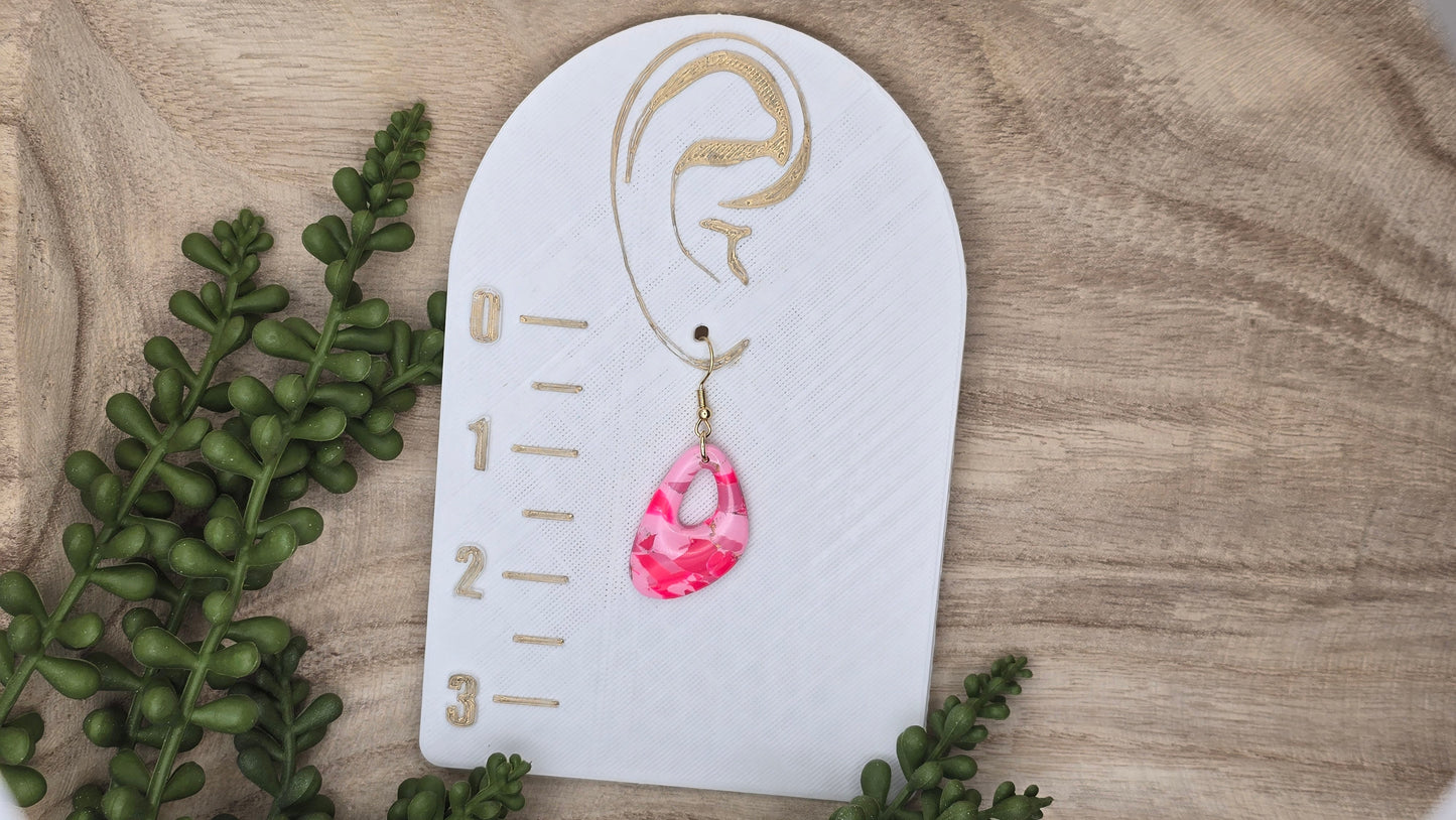 Medium Dangle