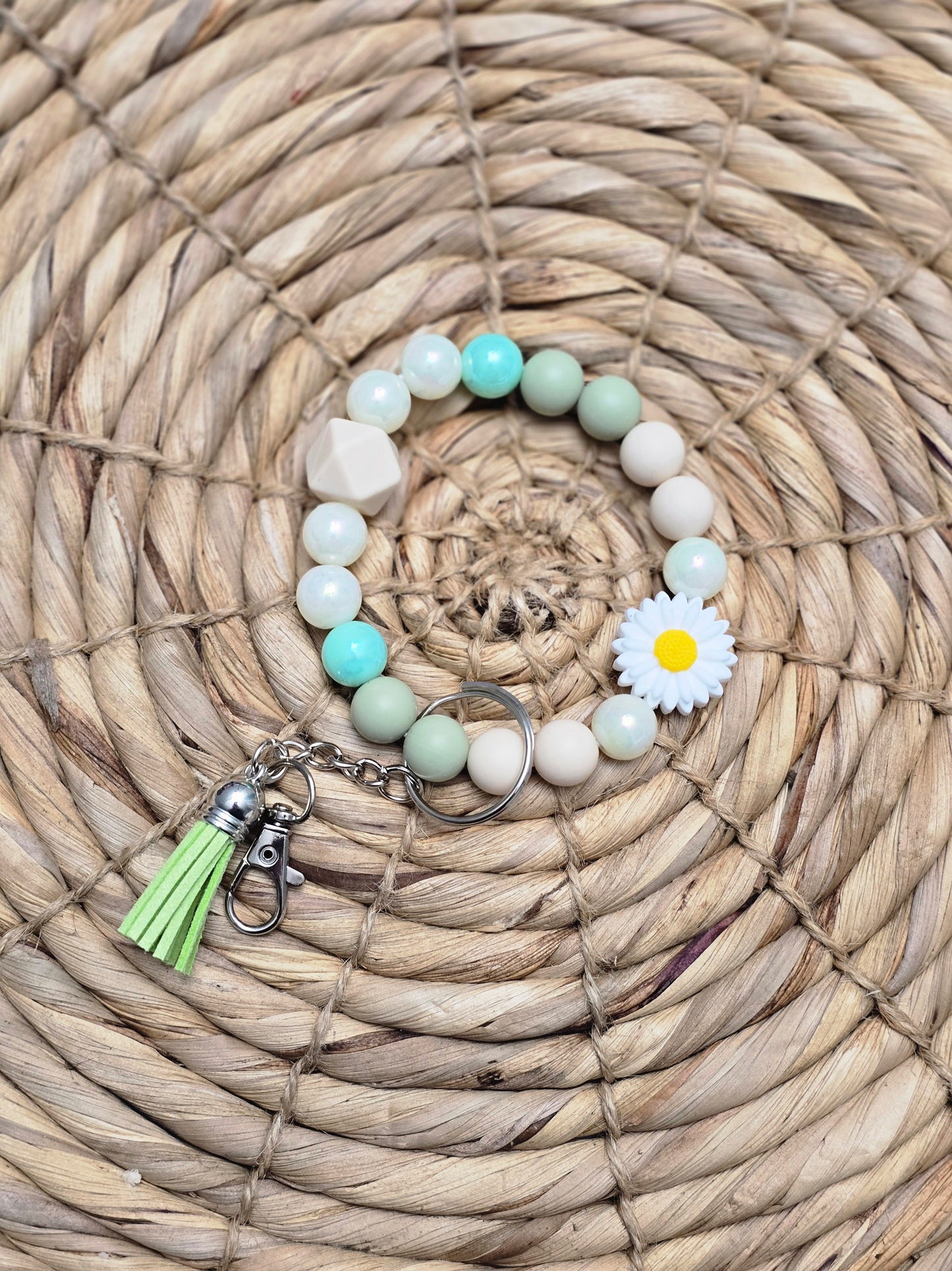 Lovely Daisy Key Wristlet