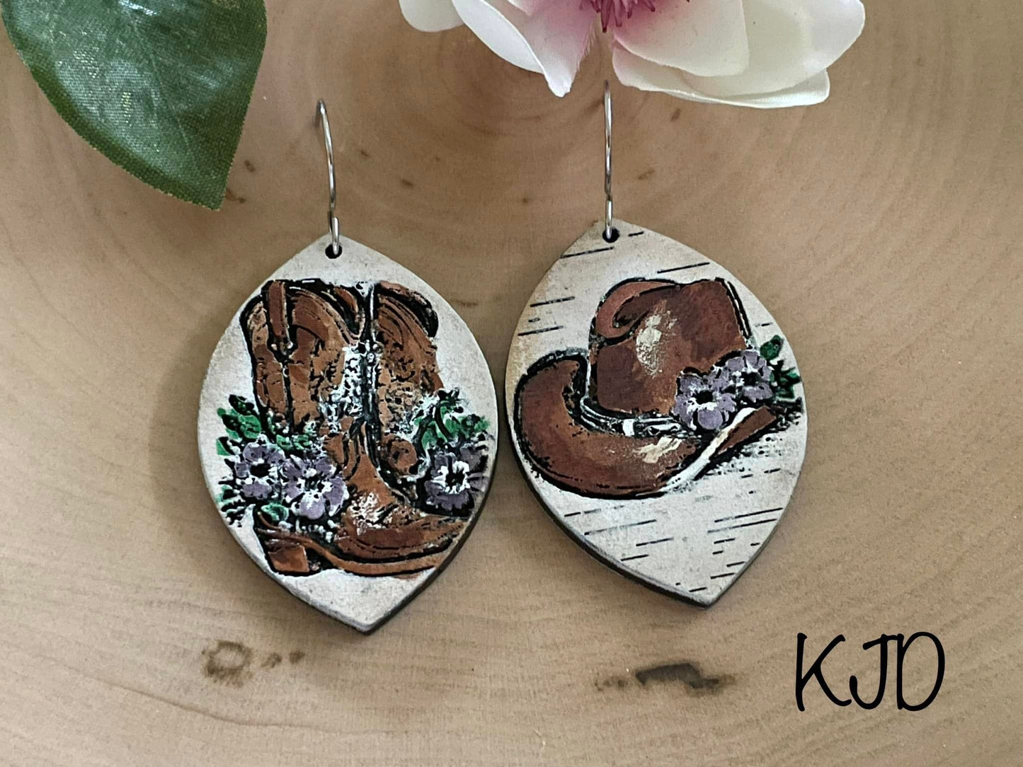 Kiwi Jewelry Designz - Wooden Earrings