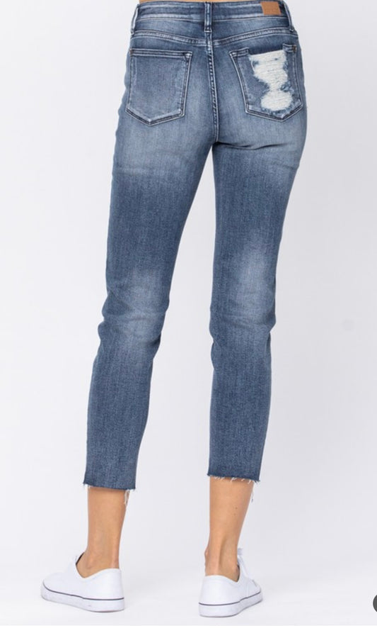 Judy Blue Raw Hem Relaxed Fit Capri