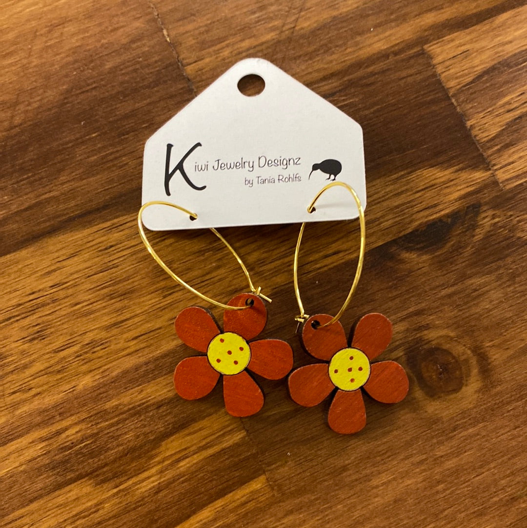 Kiwi Jewelry Designz - Wooden Earrings