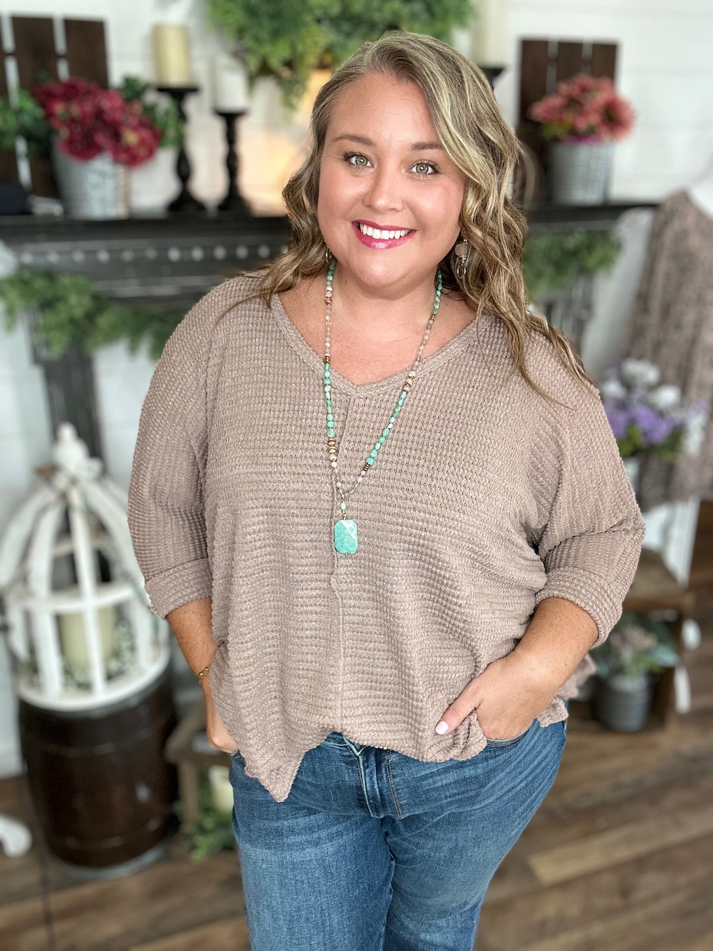 Vera V-Neck 3/4 Sleeve Jacquard Top