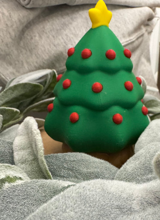 3-D Printed Christmas Tree with 5 Mini Figures