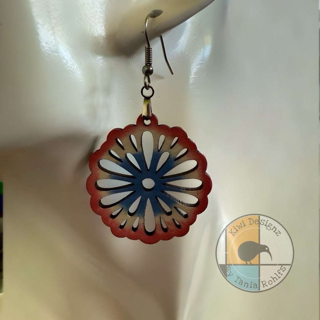 Floral Cutout earrings