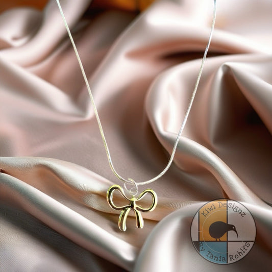 Small Bow Necklace