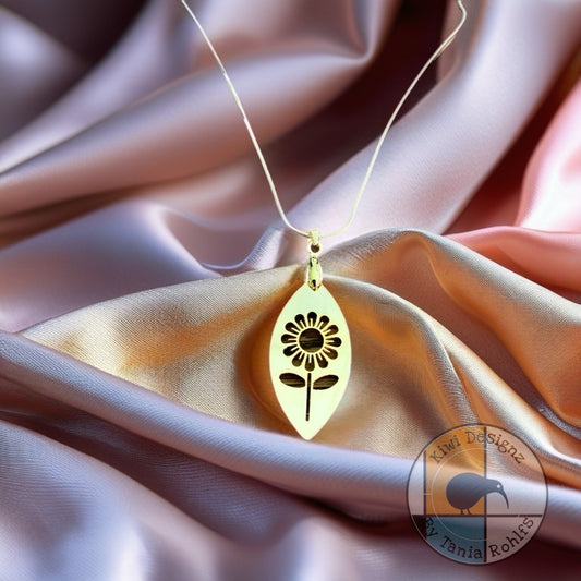 Daisy Necklace