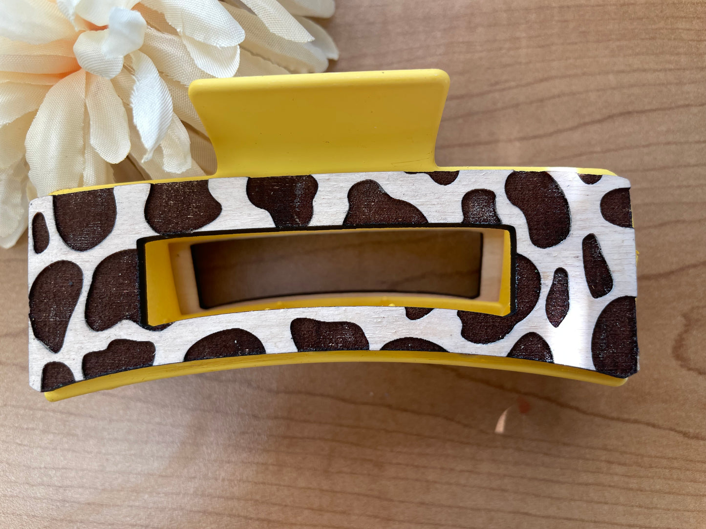 4" Wooden cutout cow print claw clip