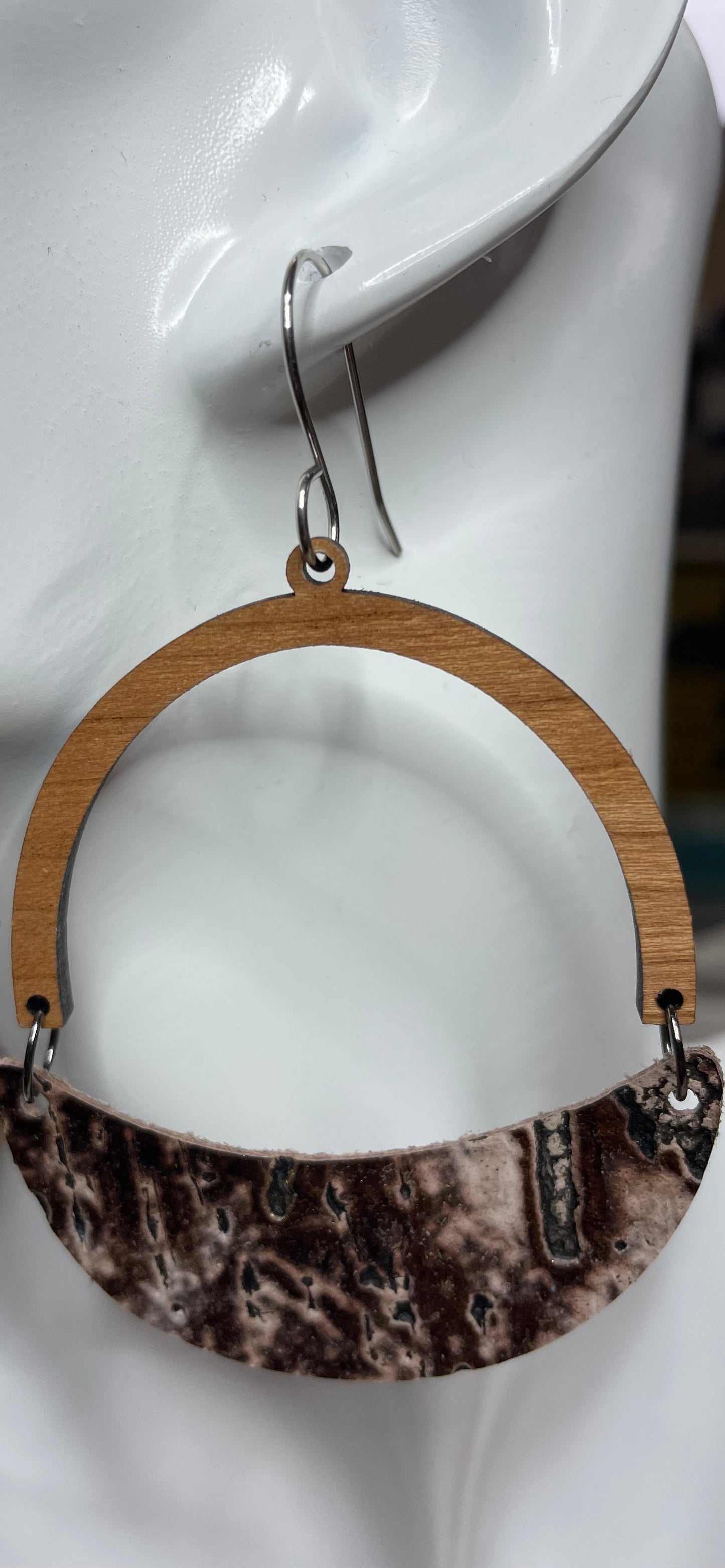 Wood half hoop & Leather earrings