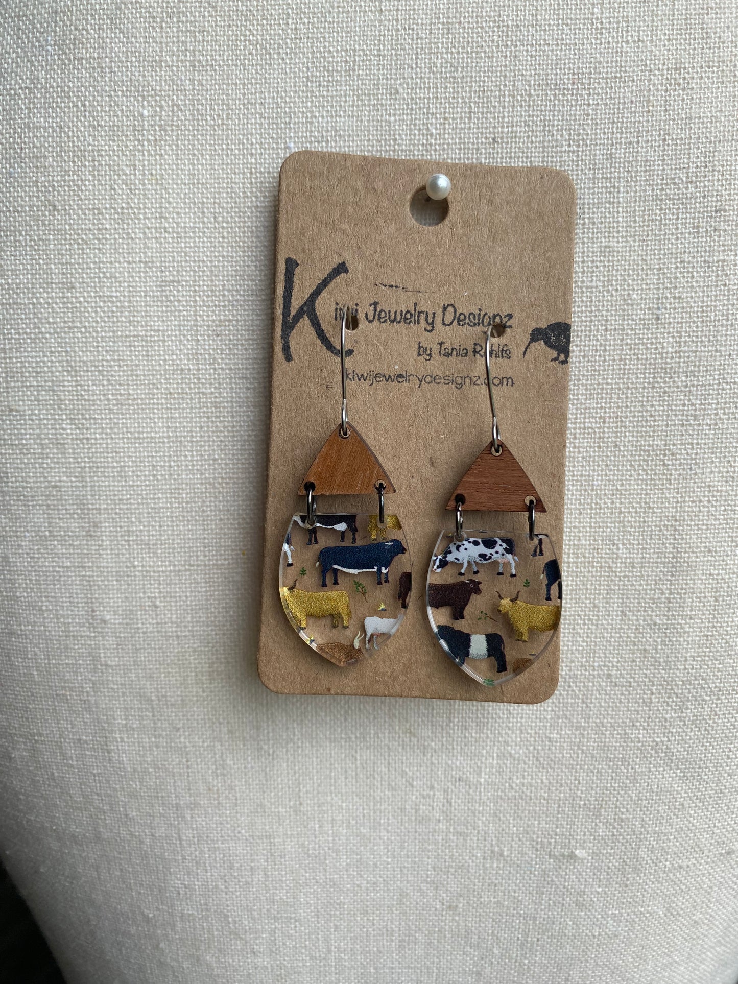 Kiwi Jewelry Designz - Wooden Earrings