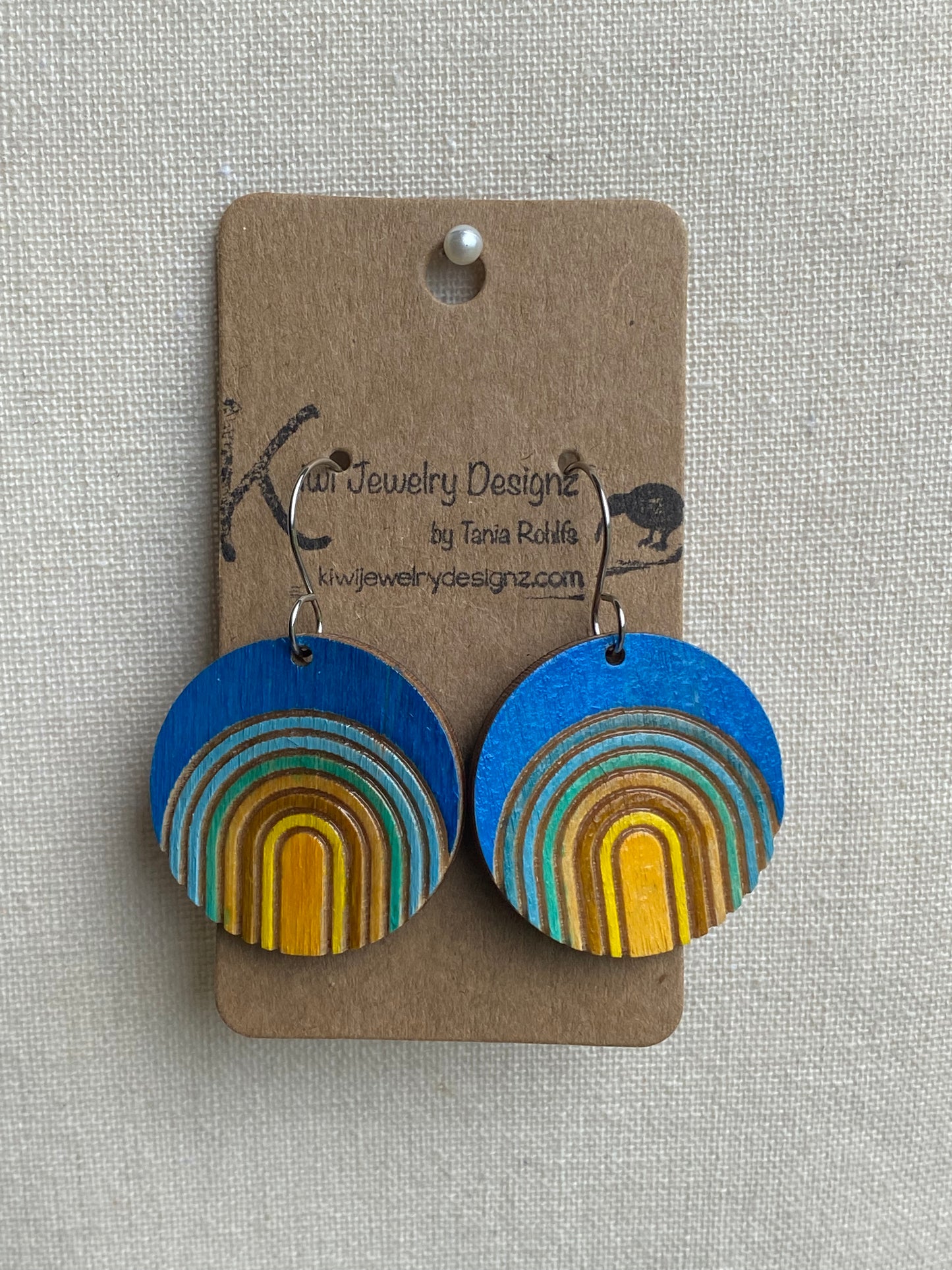 Kiwi Jewelry Designz - Wooden Earrings